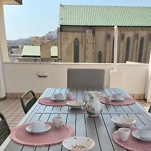 apt-terrazza-sul-centro-storico.hotels-amalfi.com/